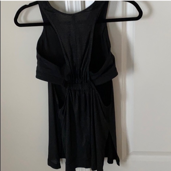 Lululemon black / gold tank with attached bra - Picture 4 of 4